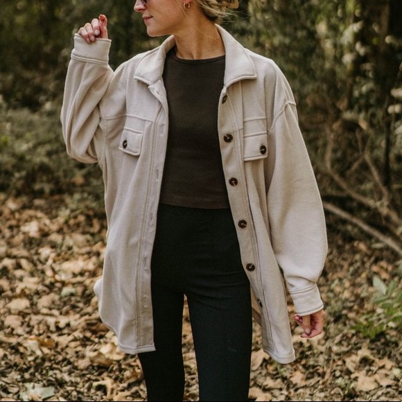 Plush Button Up Yellowstone Shacket Jacket - Picture 5 of 9